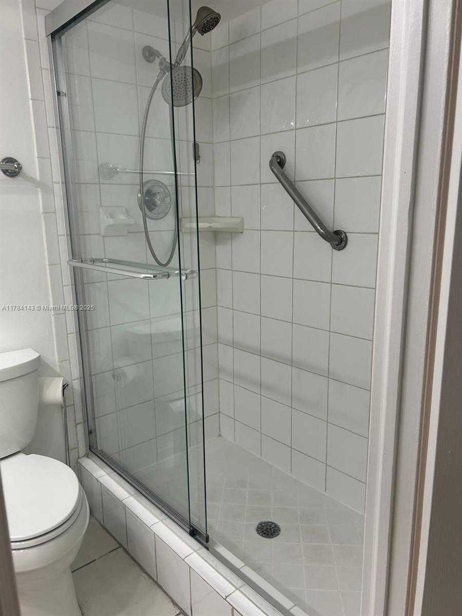 Small Image of 230 174TH ST #2410, Sunny Isles Beach Number 15
