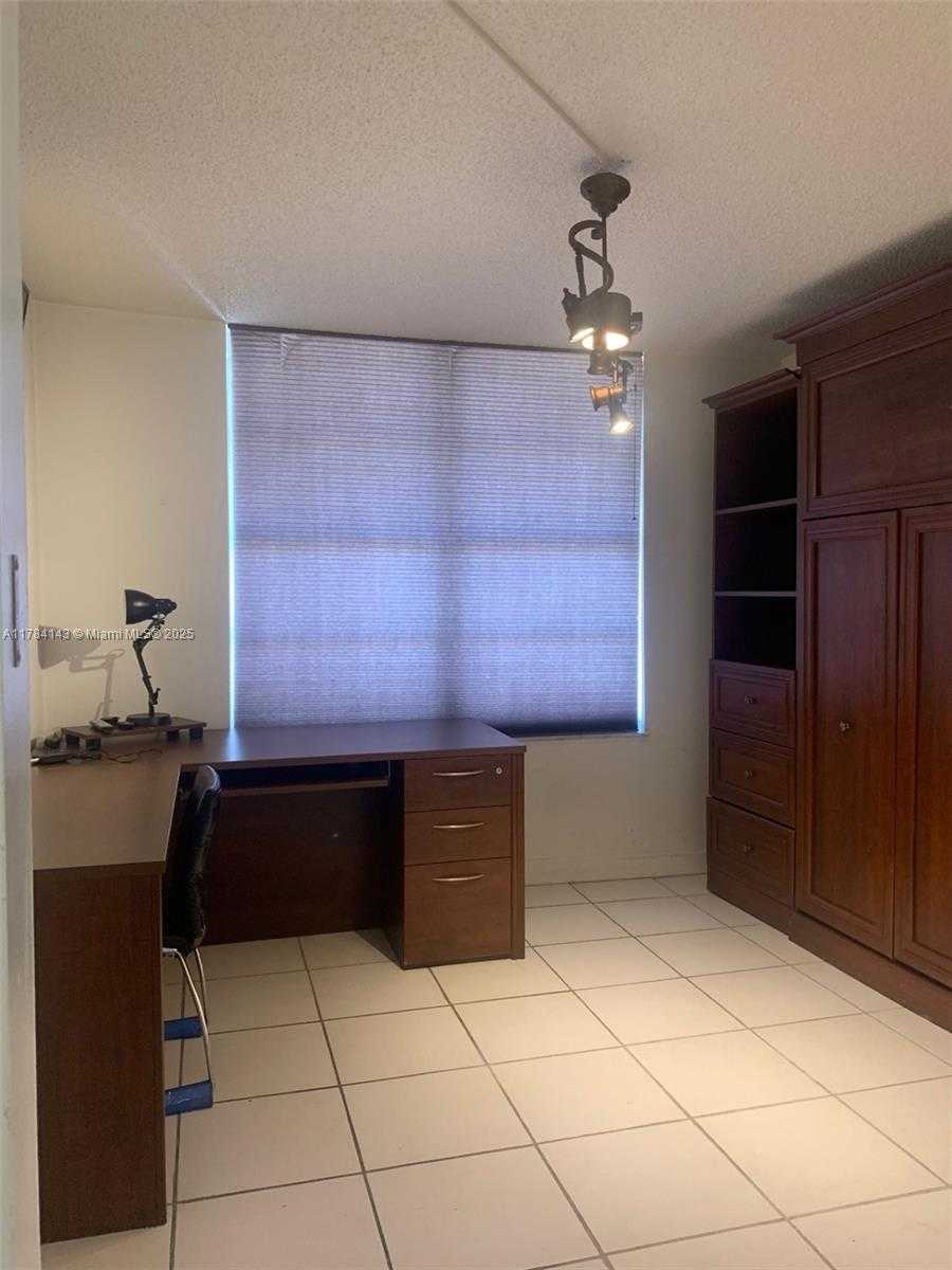 Small Image of 230 174TH ST #2410, Sunny Isles Beach Number 5