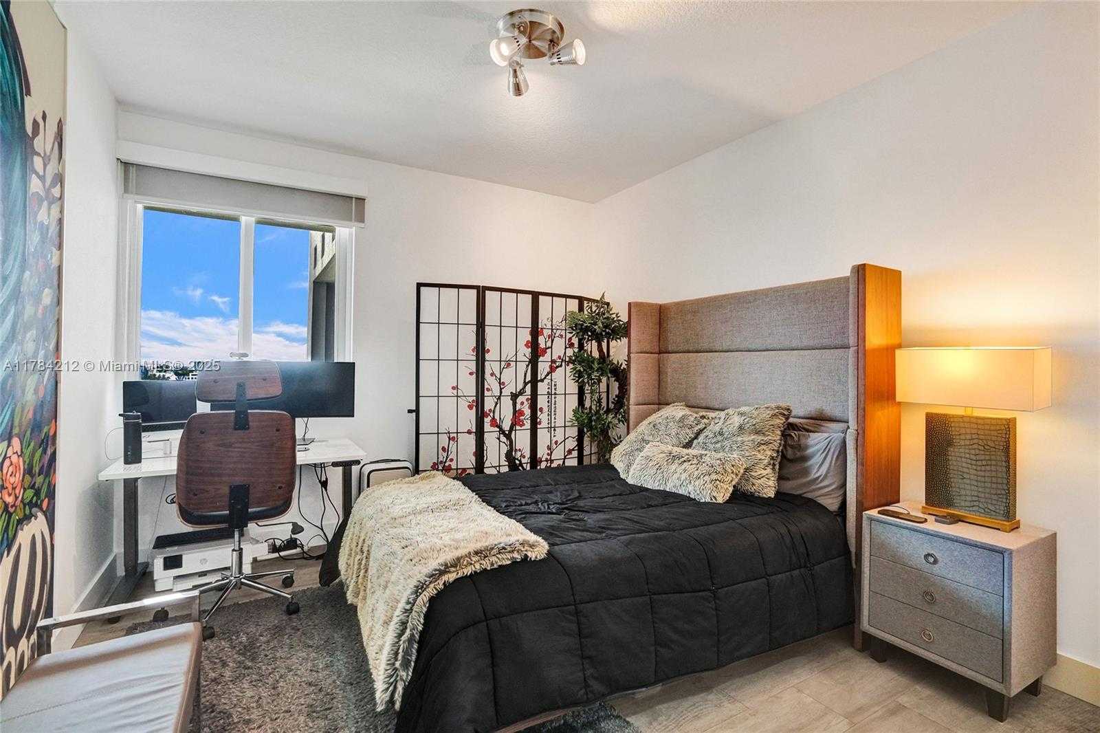 Small Image of 600 NORTH EAST 27TH ST #1502, Miami Number 13