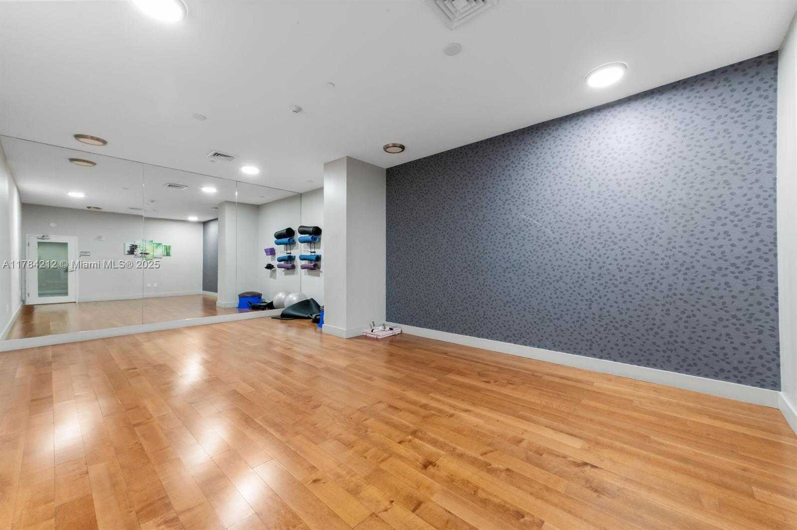 Small Image of 600 NORTH EAST 27TH ST #1502, Miami Number 23