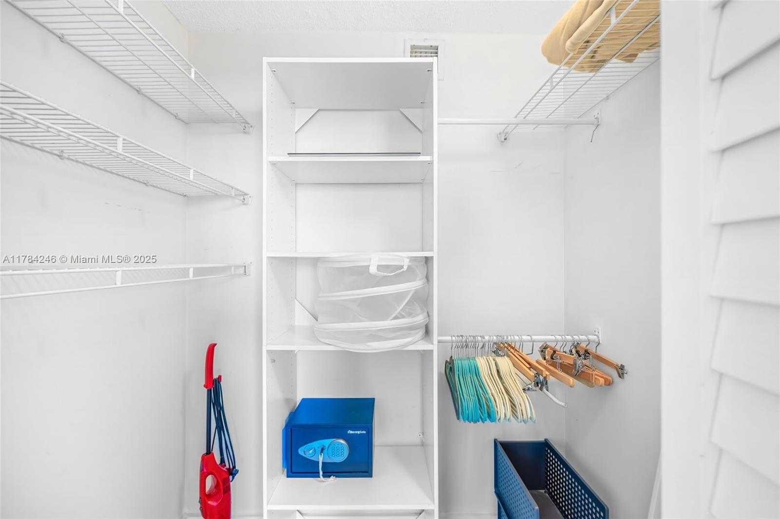 Small Image of 90 ALTON RD #1706, Miami Beach Number 12