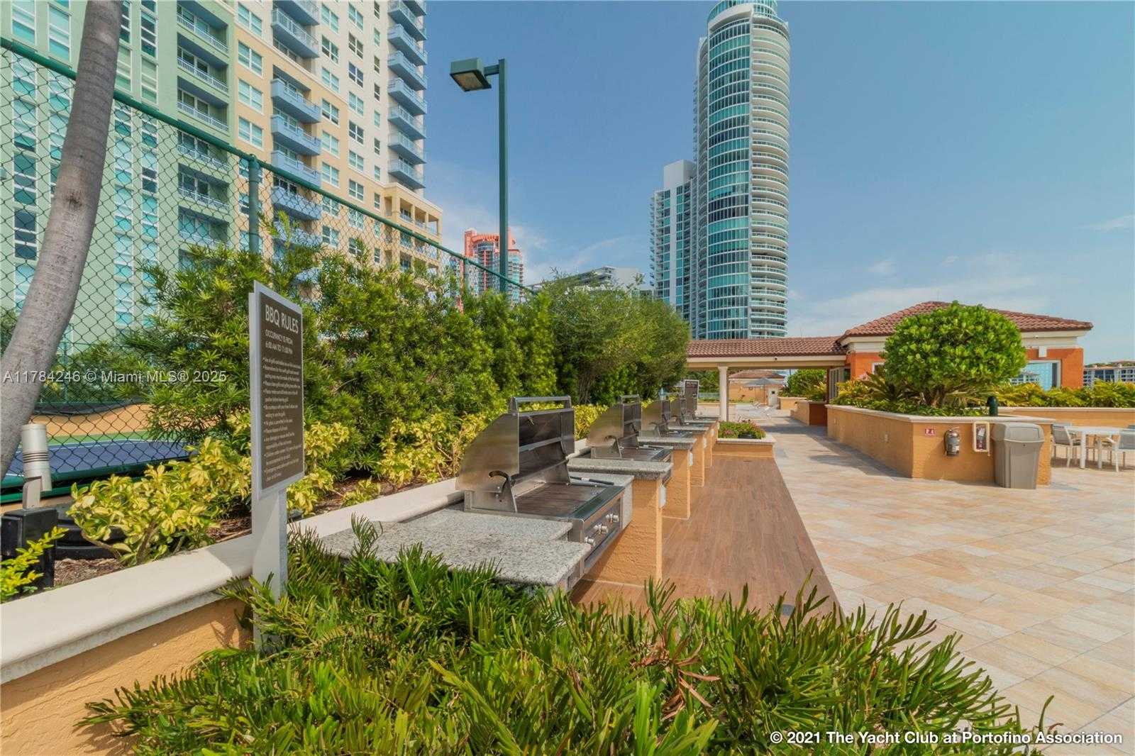 Small Image of 90 ALTON RD #1706, Miami Beach Number 16