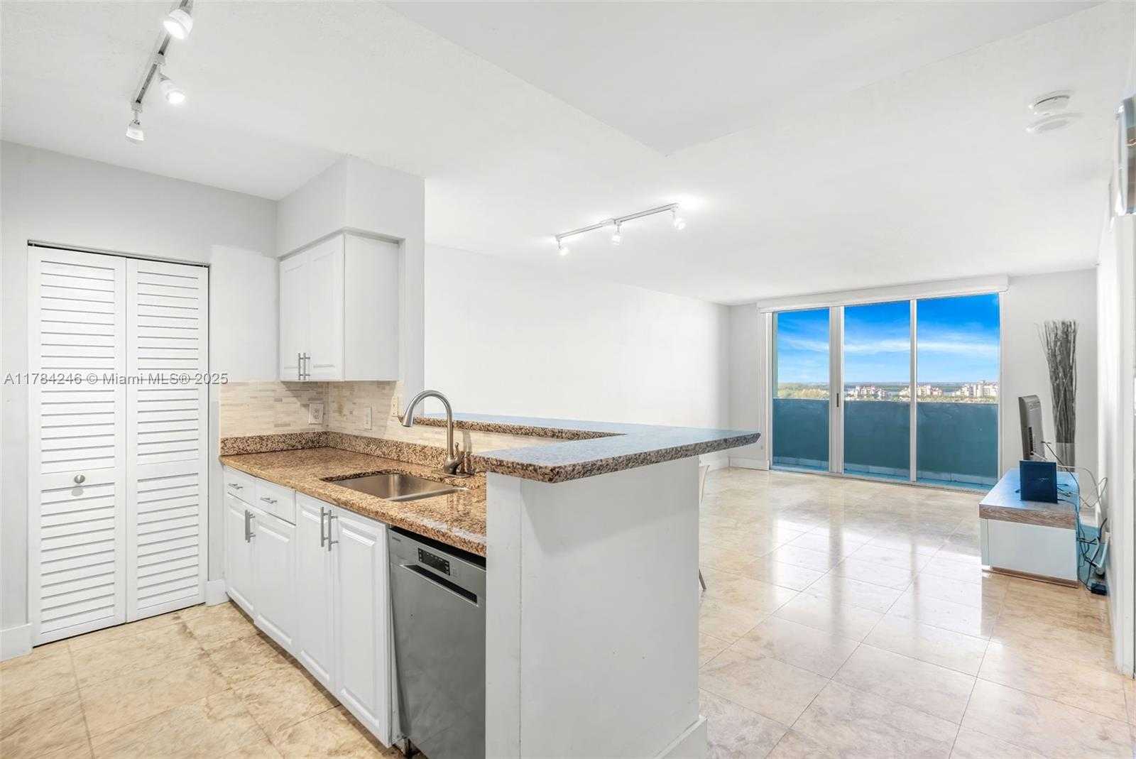 Small Image of 90 ALTON RD #1706, Miami Beach Number 2