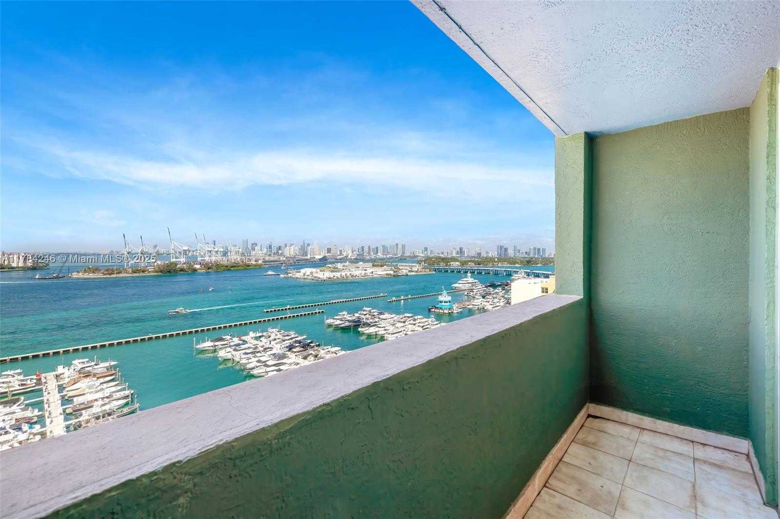 Small Image of 90 ALTON RD #1706, Miami Beach Number 5