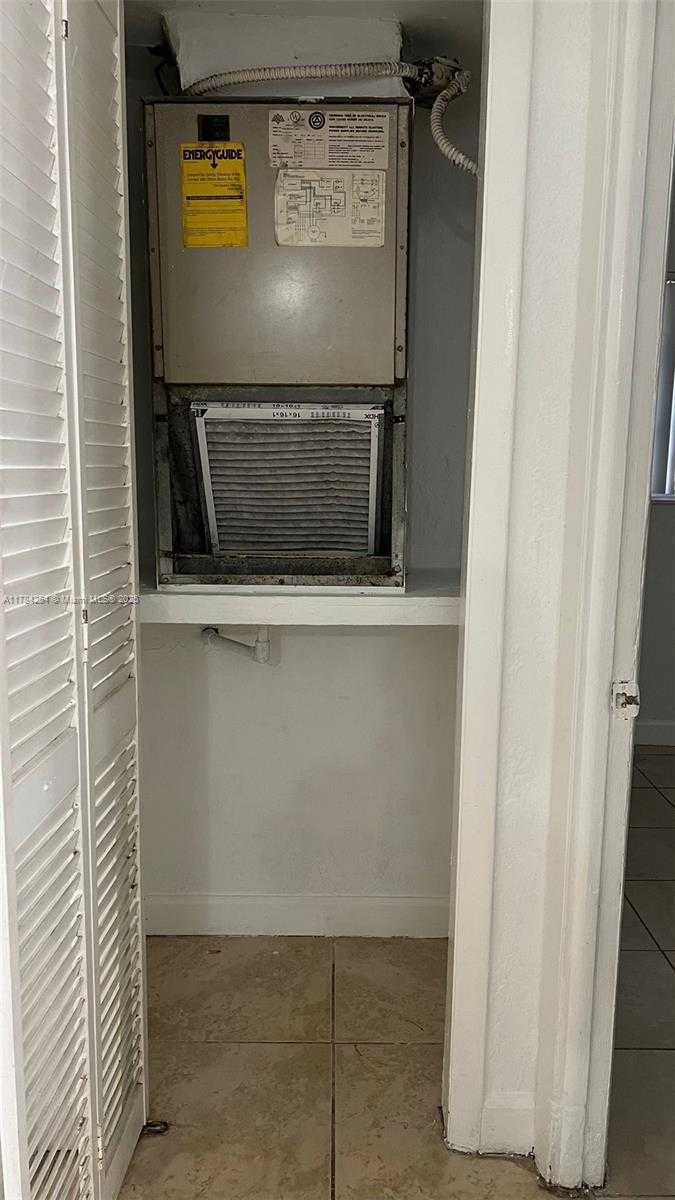 Small Image of 15221 NORTH EAST 6TH AVE #A101, Miami Number 15