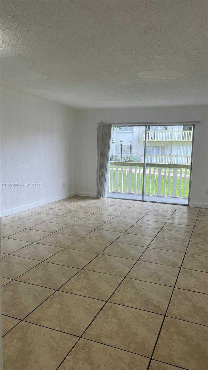 Small Image of 15221 NORTH EAST 6TH AVE #A101, Miami Number 17