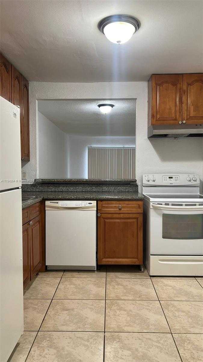 Small Image of 15221 NORTH EAST 6TH AVE #A101, Miami Number 20