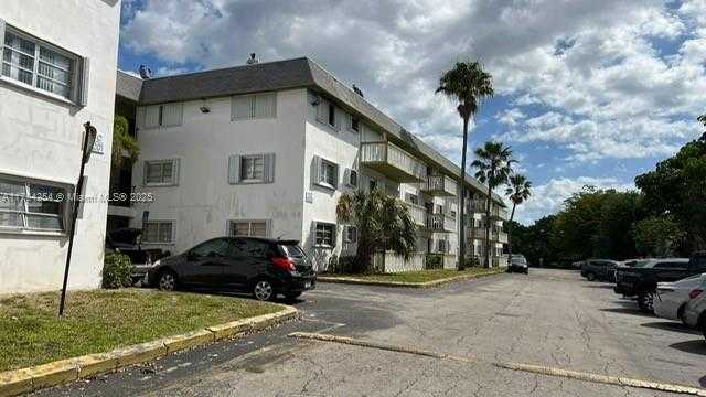 Small Image of 15221 NORTH EAST 6TH AVE #A101, Miami Number 23