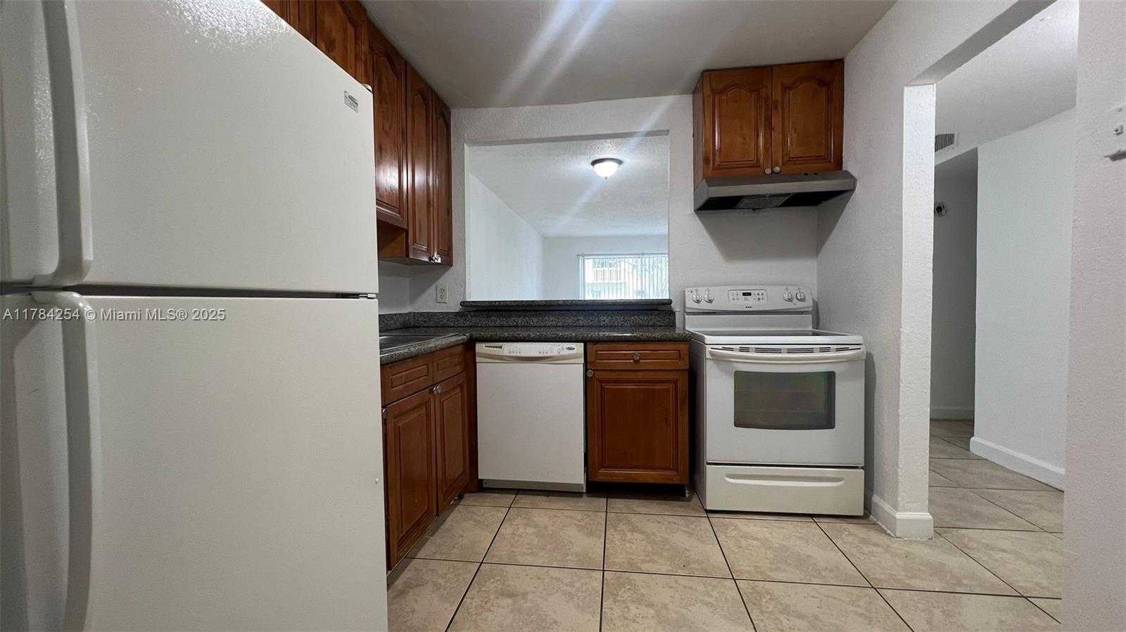 Small Image of 15221 NORTH EAST 6TH AVE #A101, Miami Number 8
