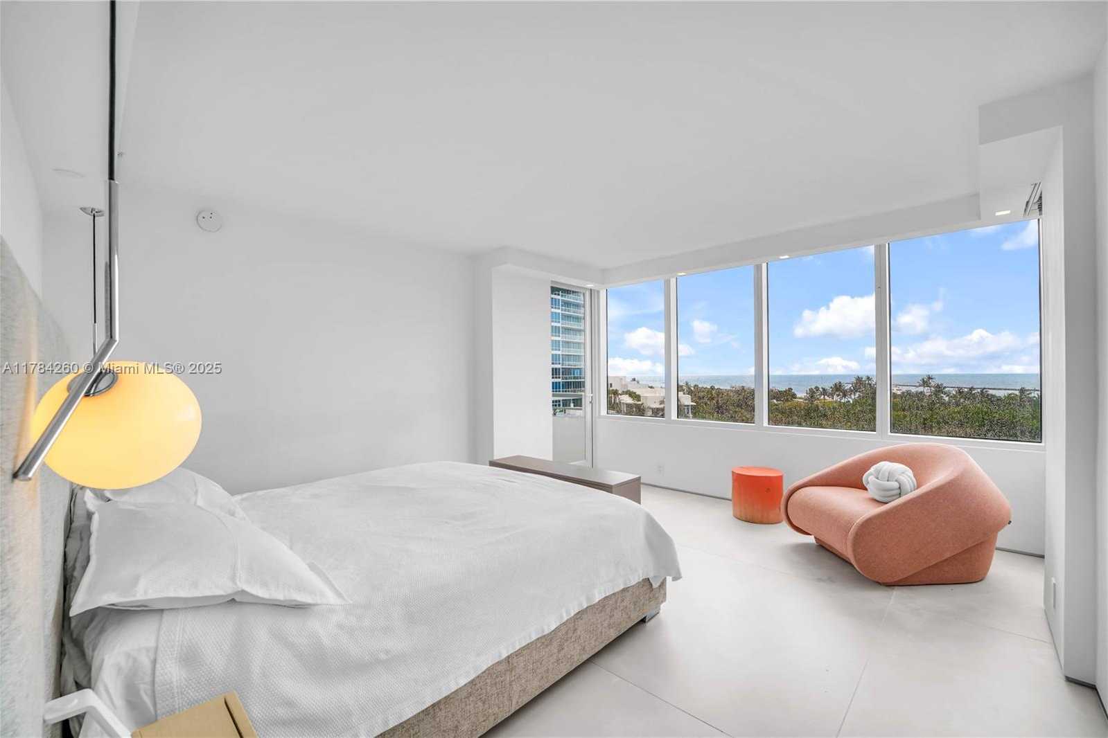 Small Image of 400 SOUTH POINTE DR #604, Miami Beach Number 19