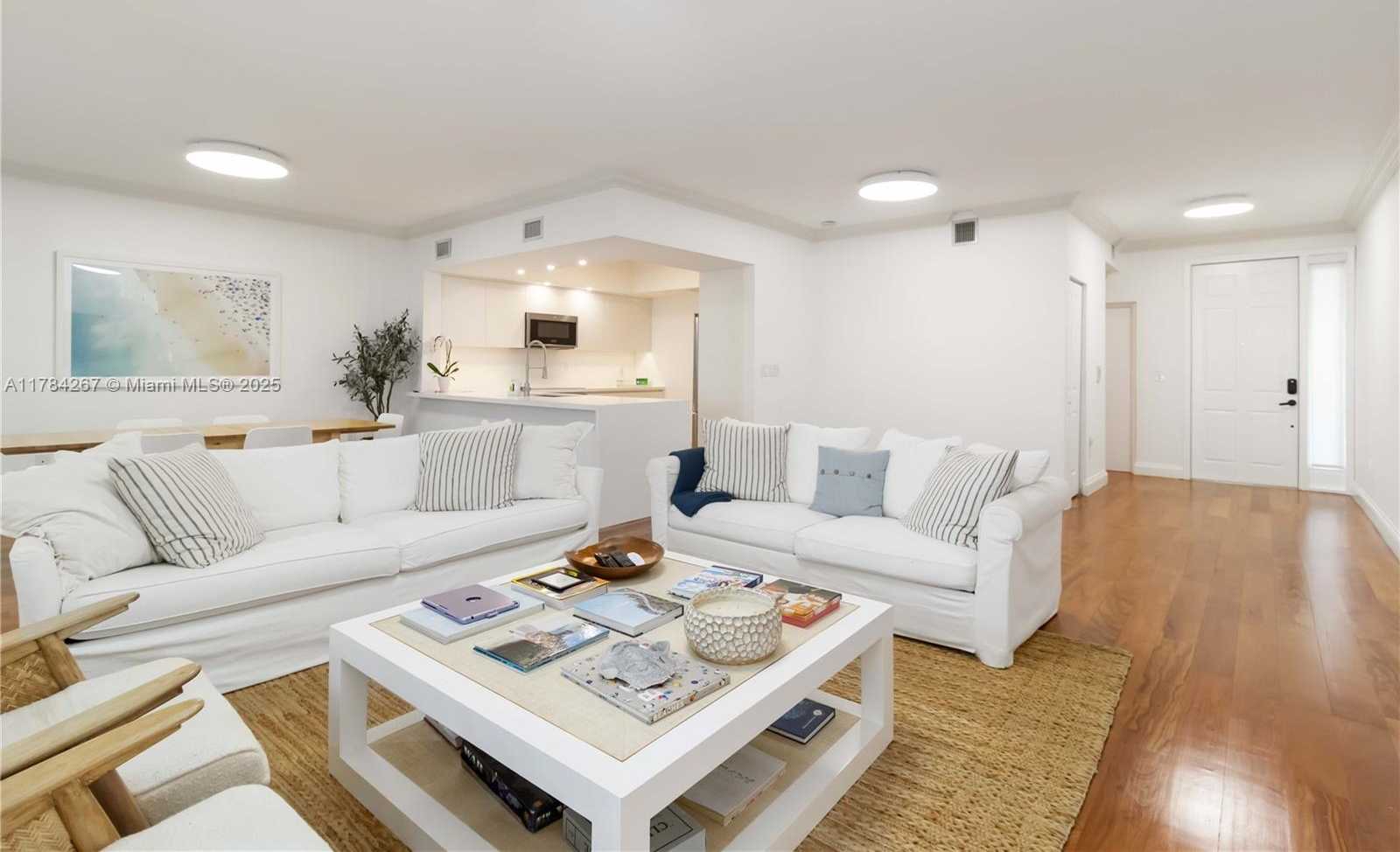 Small Image of 3023 NORTH EAST QUAYSIDE LN #12, Miami Number 2