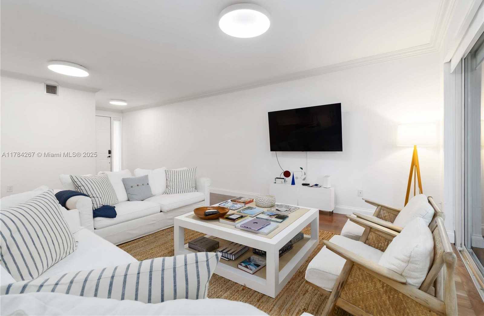 Small Image of 3023 NORTH EAST QUAYSIDE LN #12, Miami Number 3