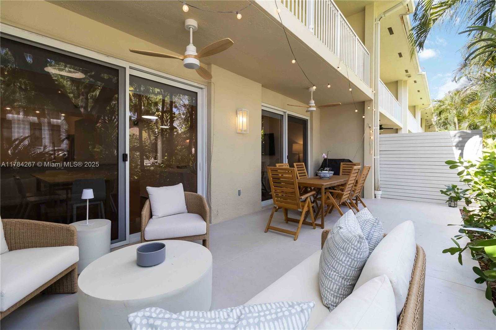 Small Image of 3023 NORTH EAST QUAYSIDE LN #12, Miami Number 30