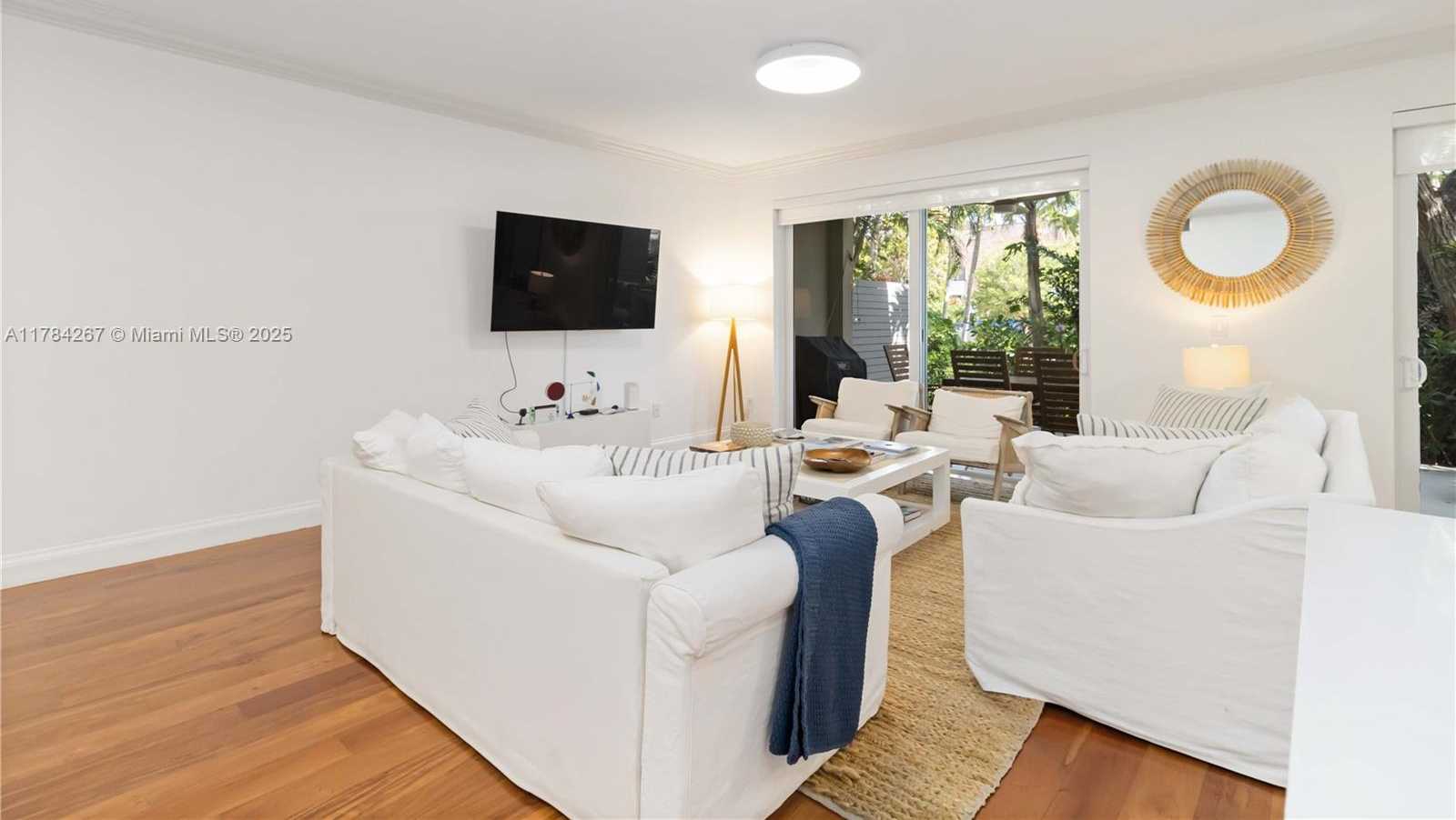 Small Image of 3023 NORTH EAST QUAYSIDE LN #12, Miami Number 4