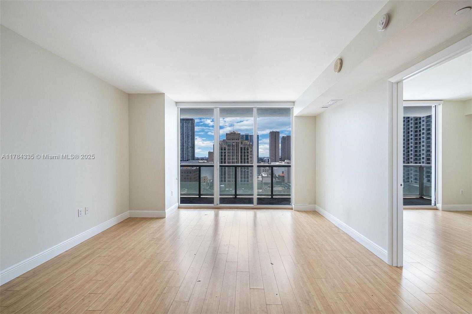 Small Image of 50 BISCAYNE BLVD #1707, Miami Number 13