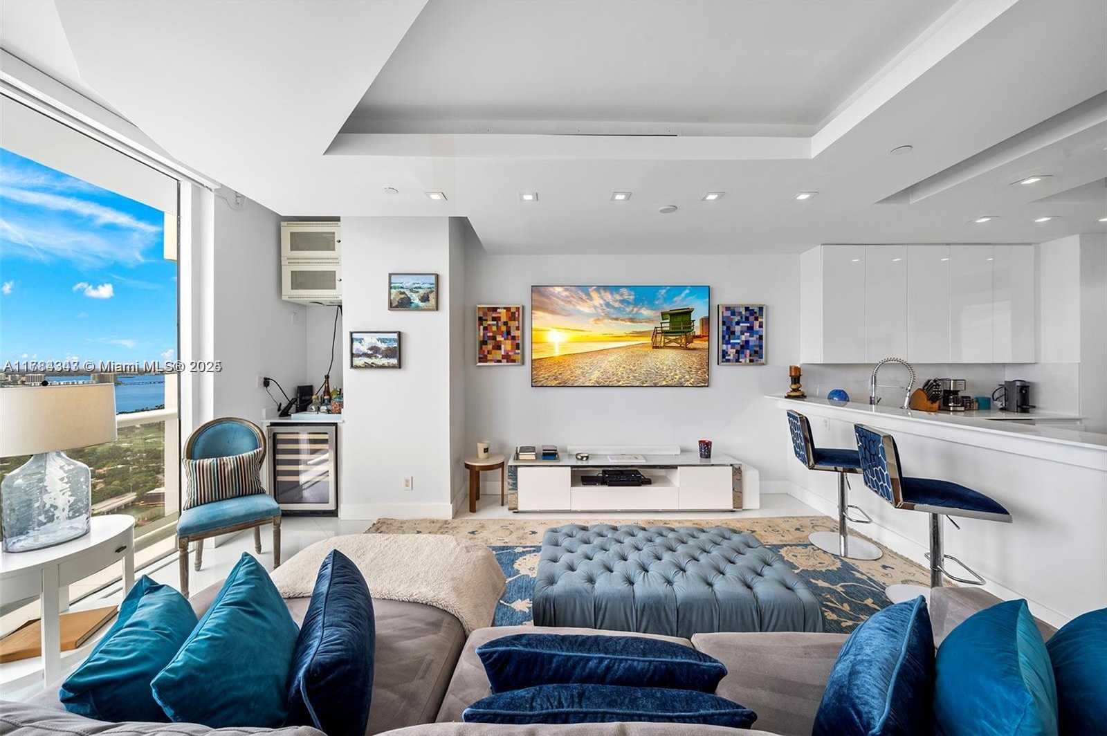 Small Image of 4779 COLLINS AVE #PH4306, Miami Beach Number 2