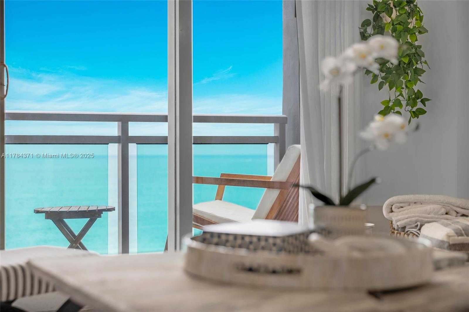 Small Image of 6917 COLLINS AVE #1409, Miami Beach Number 12