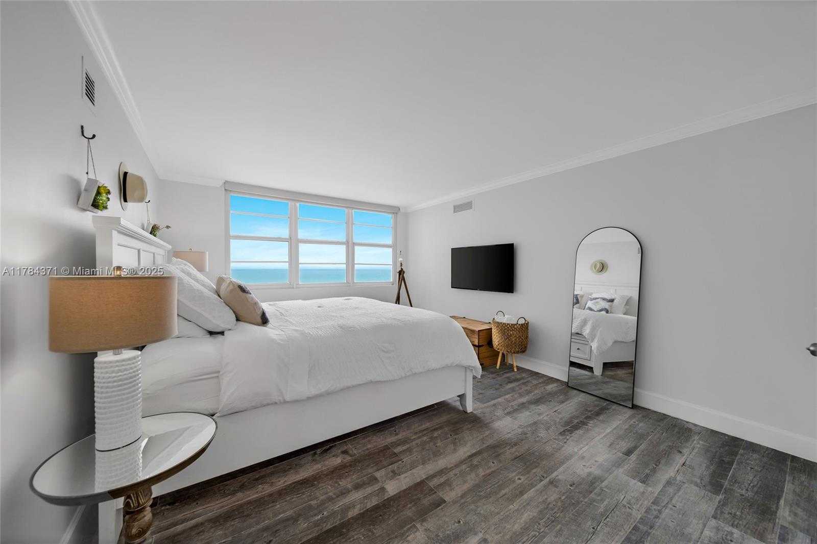 Small Image of 6917 COLLINS AVE #1409, Miami Beach Number 14