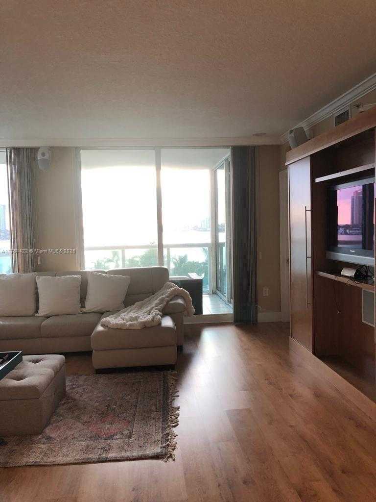 Small Image of 3370 HIDDEN BAY DR #712, Aventura Number 17