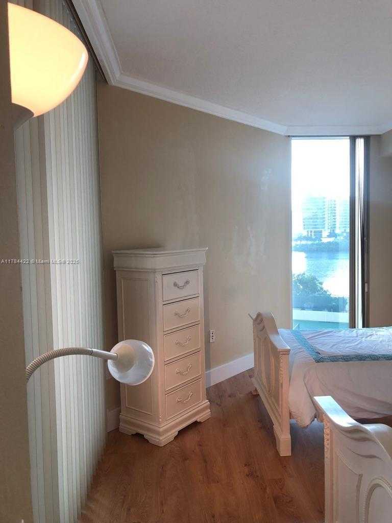 Small Image of 3370 HIDDEN BAY DR #712, Aventura Number 18