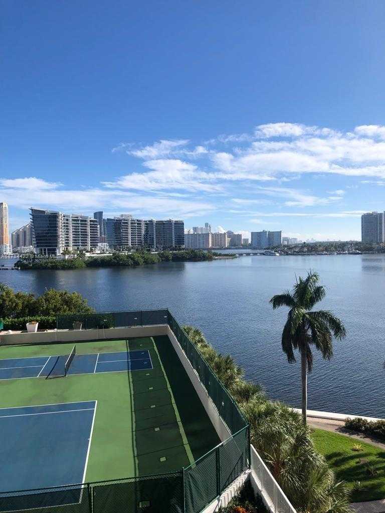 Small Image of 3370 HIDDEN BAY DR #712, Aventura Number 3