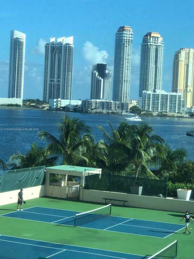 Small Image of 3370 HIDDEN BAY DR #712, Aventura Number 4