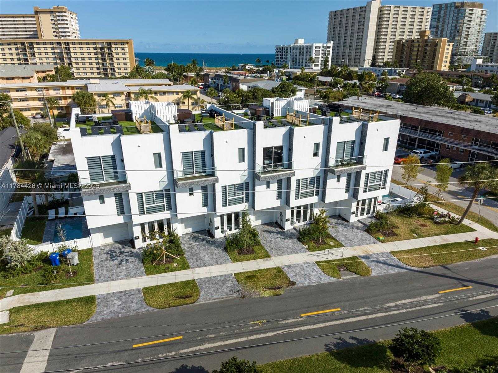 Small Image of 1004 NORTH RIVERSIDE DR, Pompano Beach Number 42