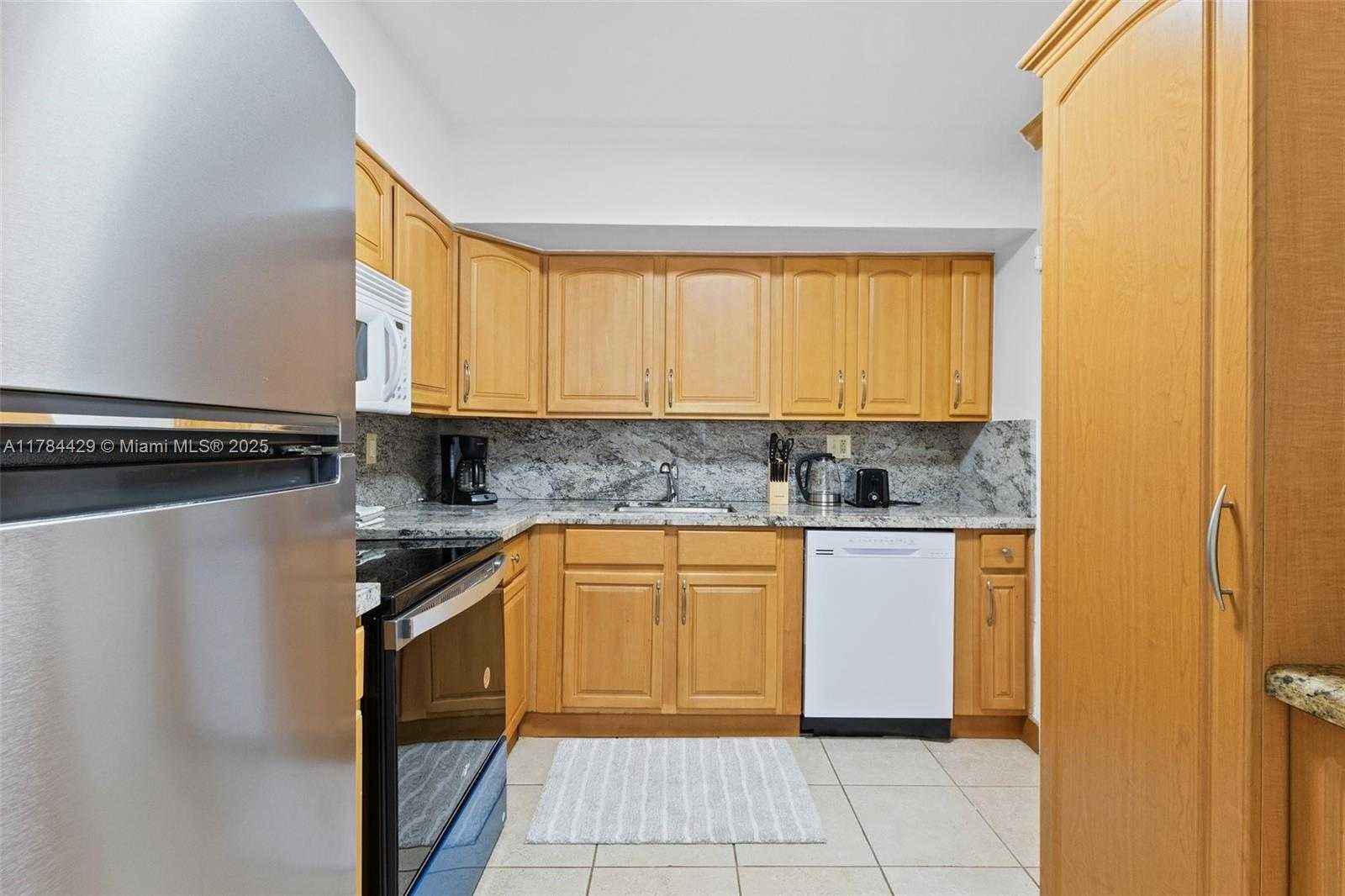 Small Image of 3725 SOUTH OCEAN DR #921, Hollywood Number 10