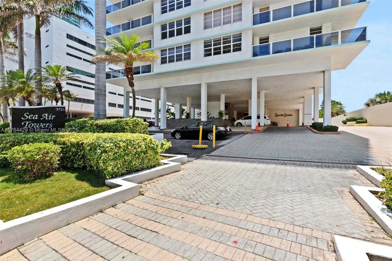 Small Image of 3725 SOUTH OCEAN DR #921, Hollywood Number 2