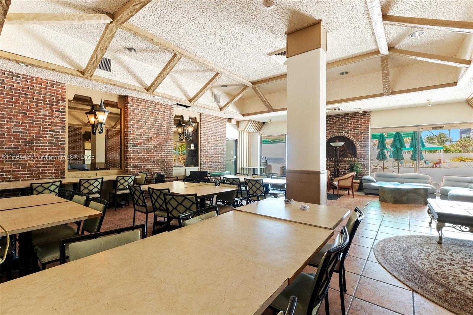 Small Image of 3725 SOUTH OCEAN DR #921, Hollywood Number 23