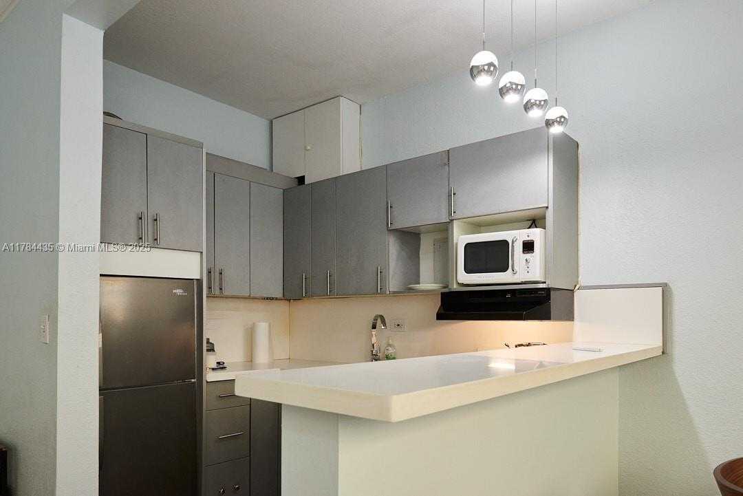 Small Image of 124 MENDOZA AVE #3, Coral Gables Number 14
