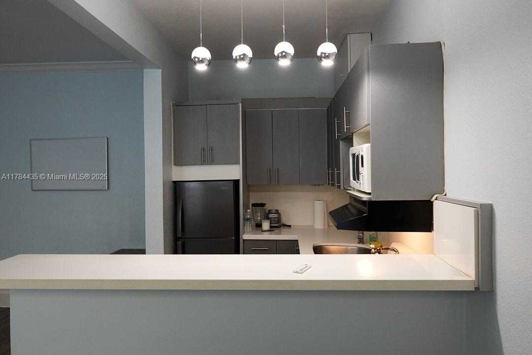 Small Image of 124 MENDOZA AVE #3, Coral Gables Number 2
