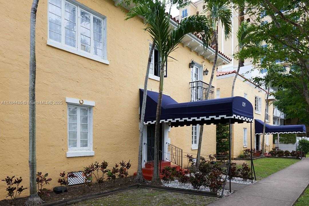 Small Image of 124 MENDOZA AVE #3, Coral Gables Number 5