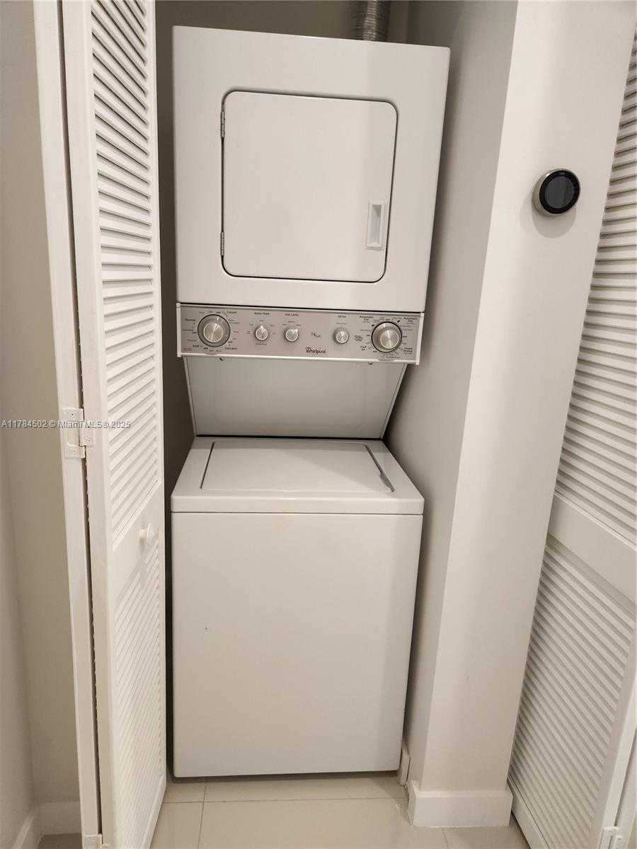 Small Image of 7875 NORTH WEST 107TH AVE #711, Doral Number 13