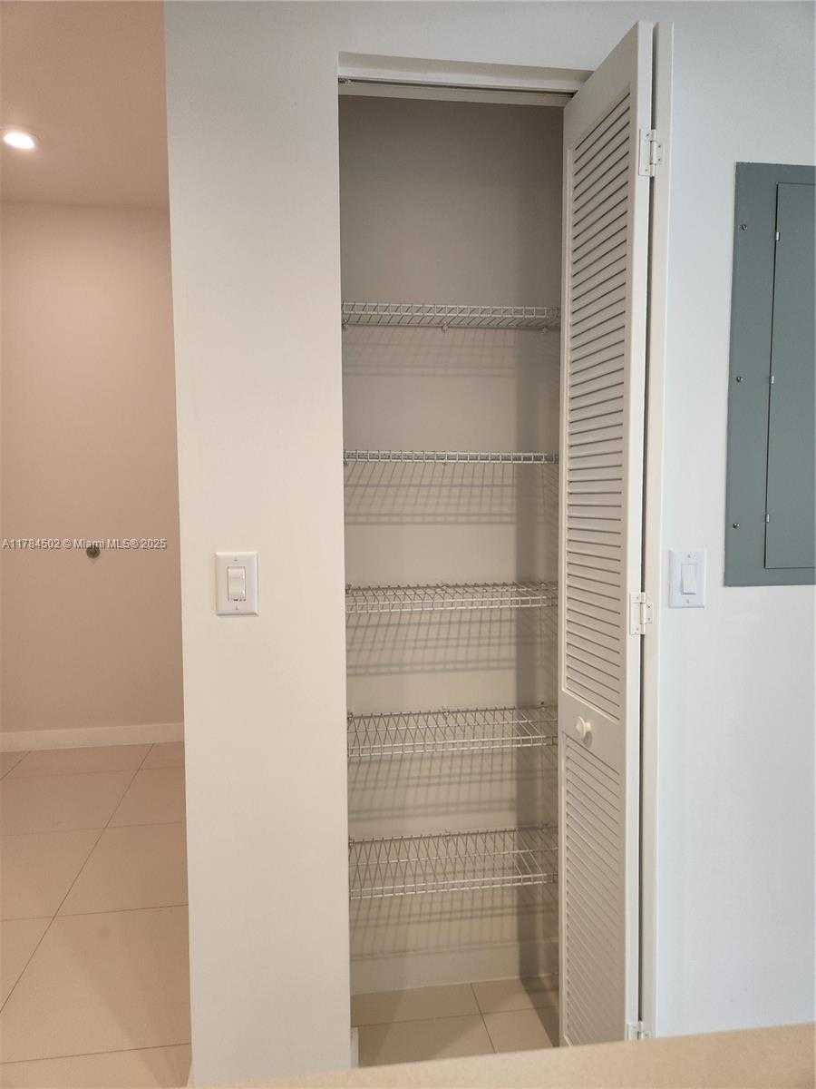 Small Image of 7875 NORTH WEST 107TH AVE #711, Doral Number 14