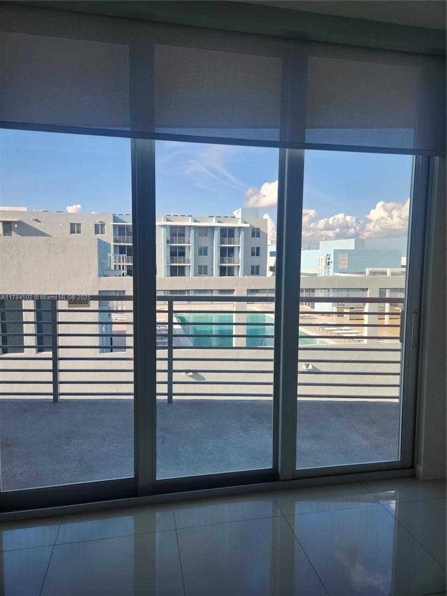 Small Image of 7875 NORTH WEST 107TH AVE #711, Doral Number 15
