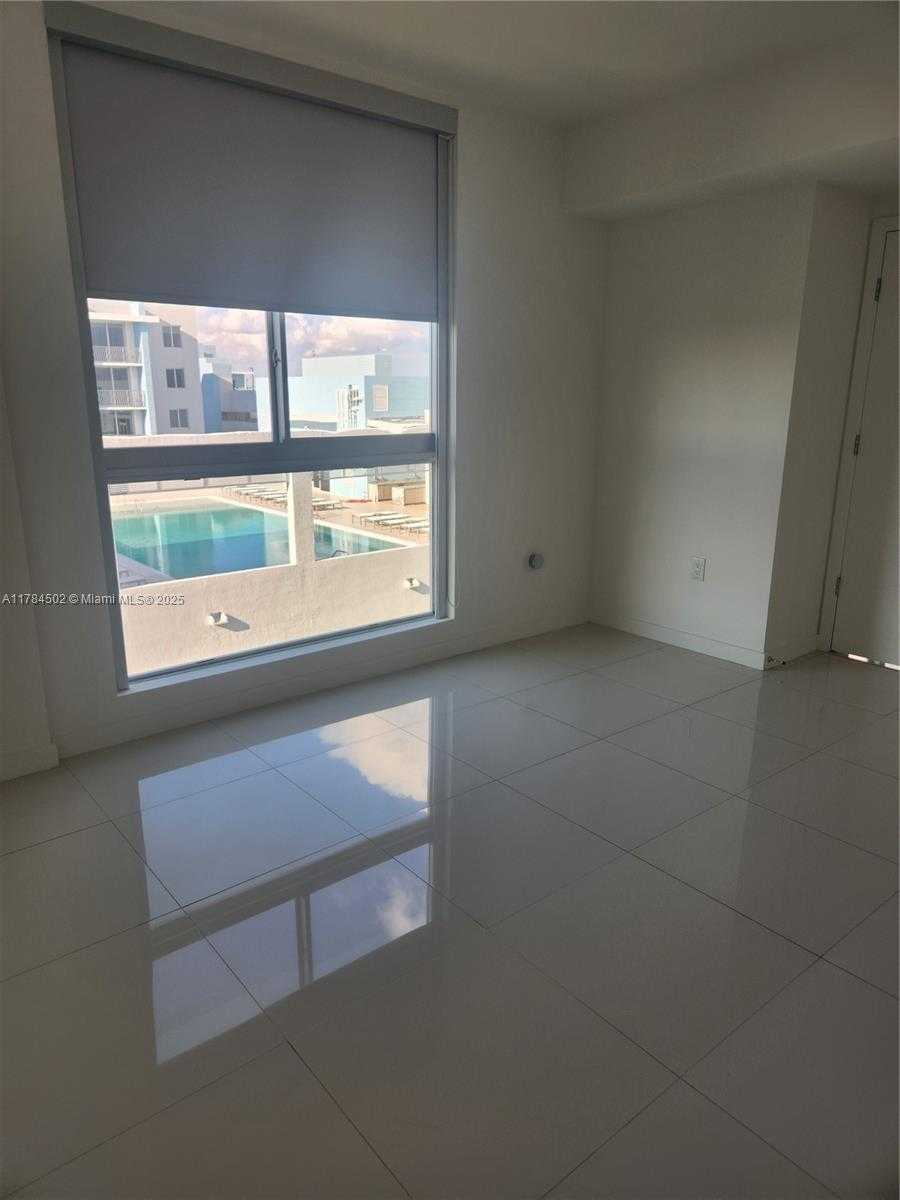 Small Image of 7875 NORTH WEST 107TH AVE #711, Doral Number 8