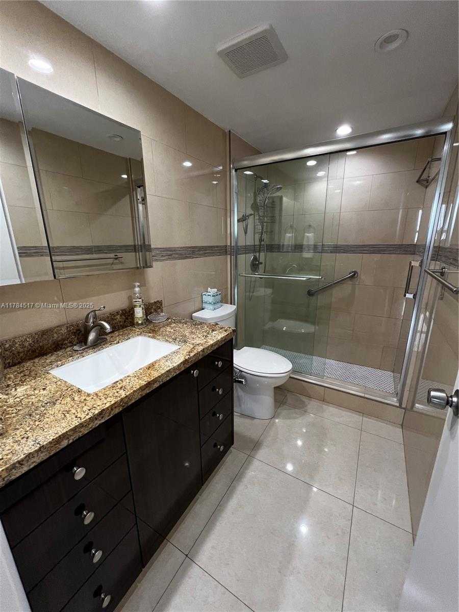 Small Image of 2899 COLLINS AVE #1146, Miami Beach Number 22