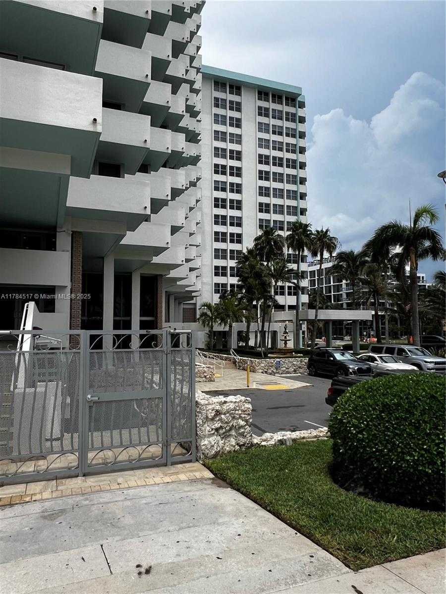 Small Image of 2899 COLLINS AVE #1146, Miami Beach Number 26