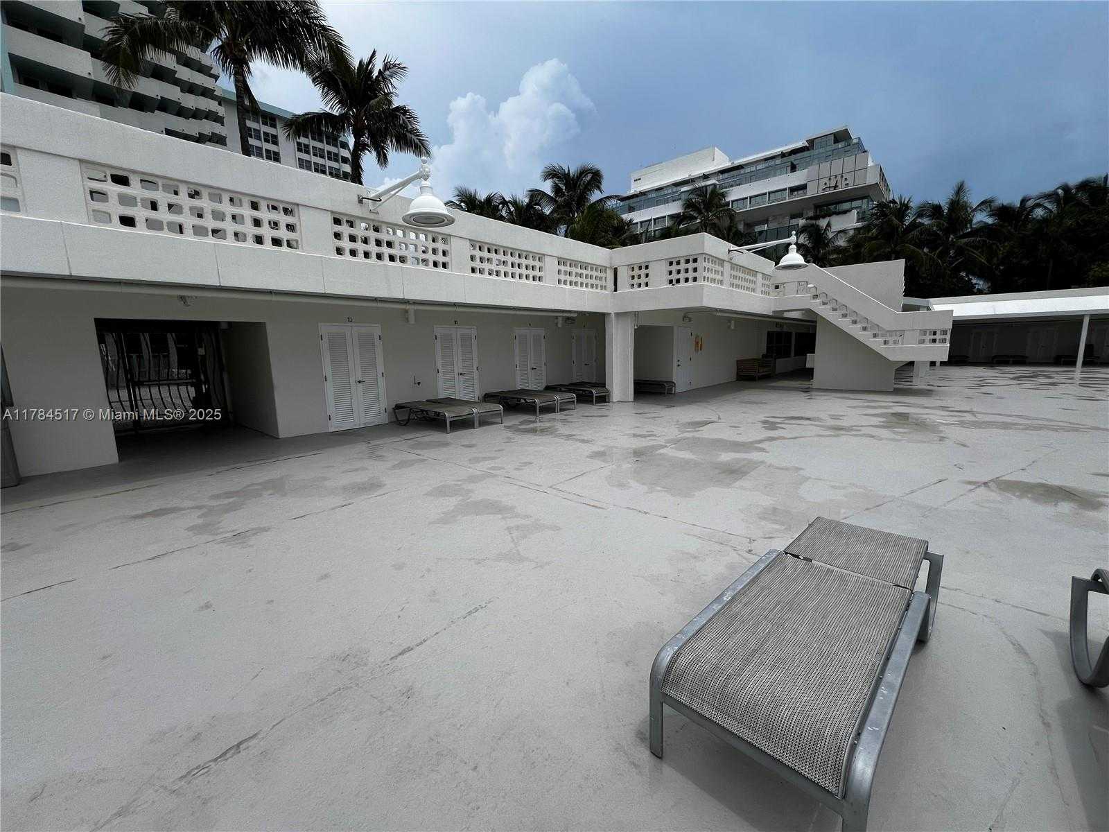 Small Image of 2899 COLLINS AVE #1146, Miami Beach Number 32