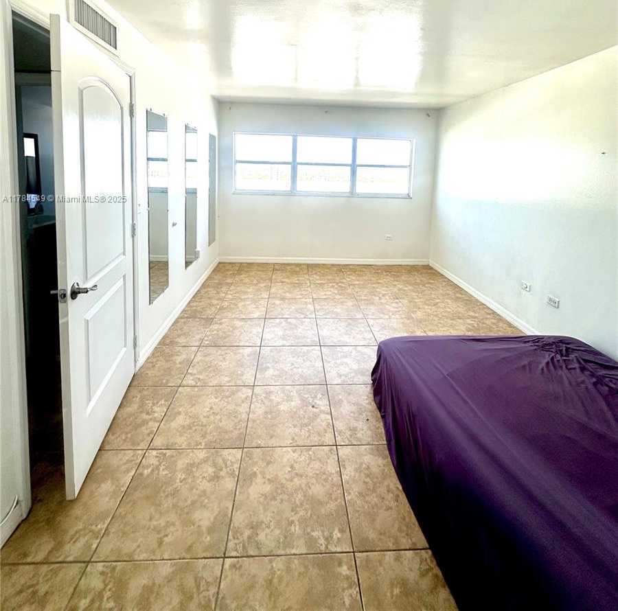 Small Image of 1881 WASHINGTON AVE #11H, Miami Beach Number 14