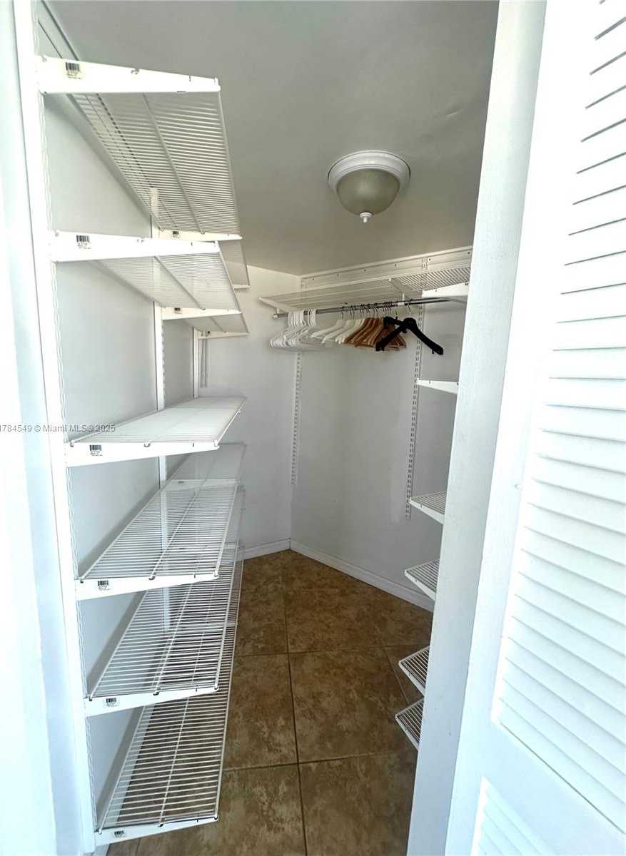 Small Image of 1881 WASHINGTON AVE #11H, Miami Beach Number 19