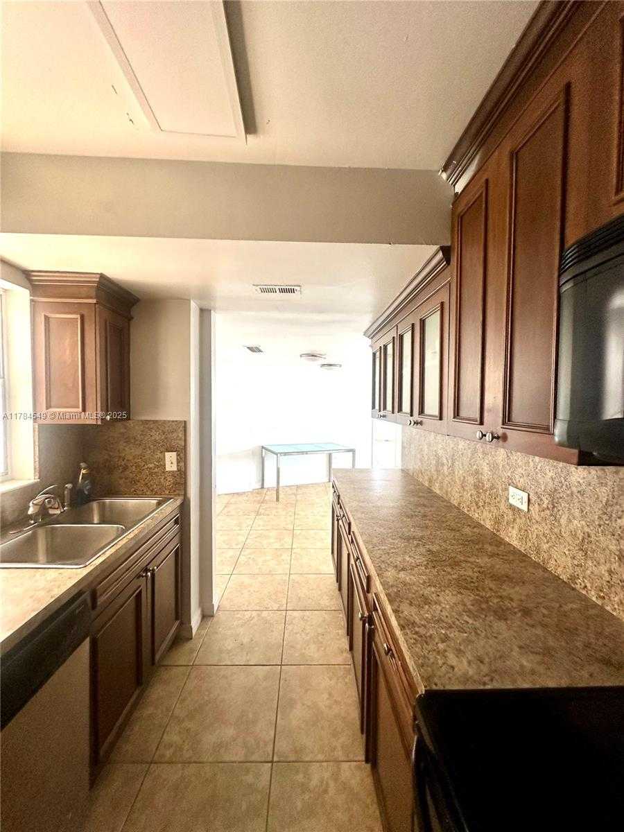 Small Image of 1881 WASHINGTON AVE #11H, Miami Beach Number 22