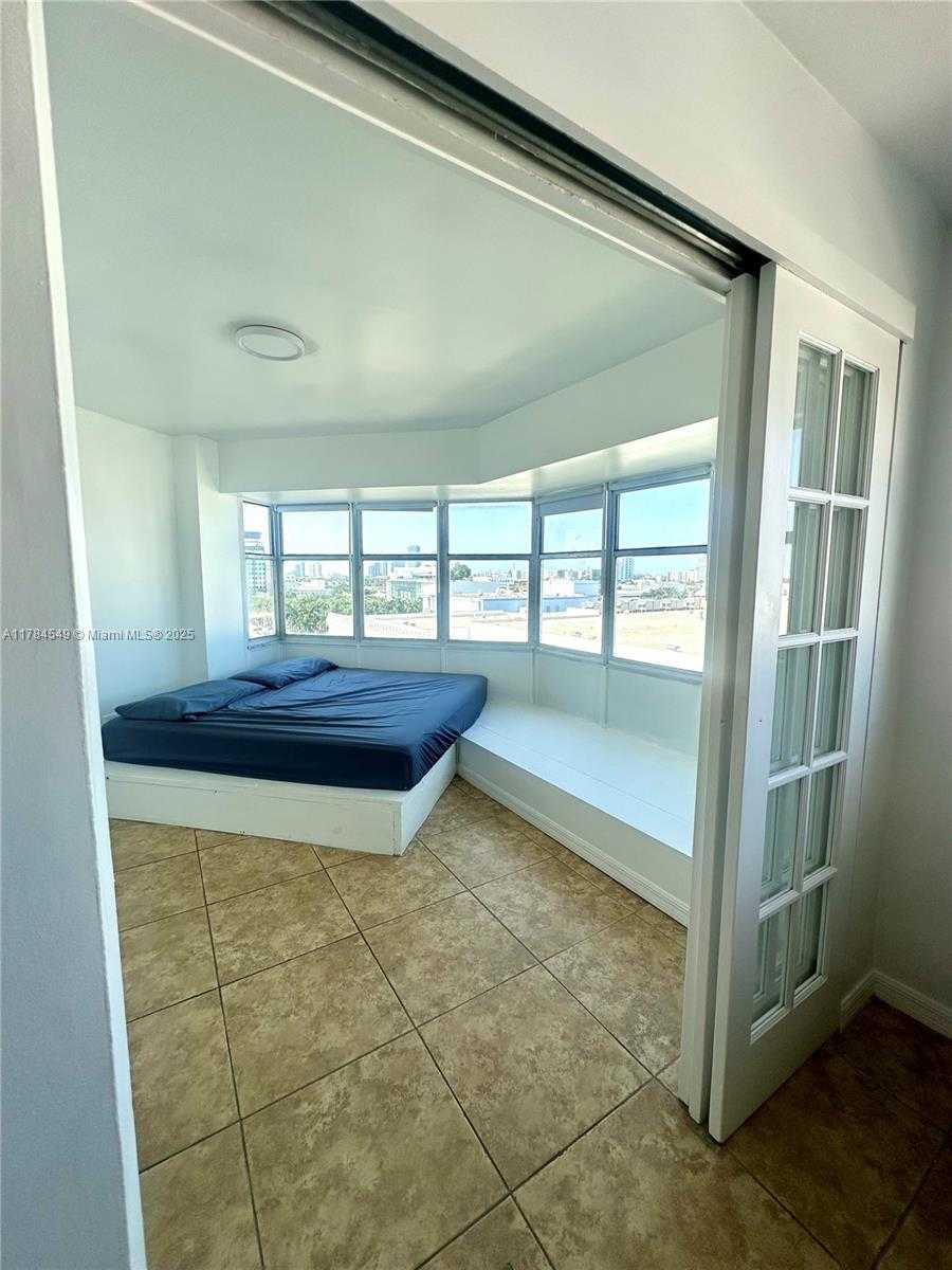 Small Image of 1881 WASHINGTON AVE #11H, Miami Beach Number 8