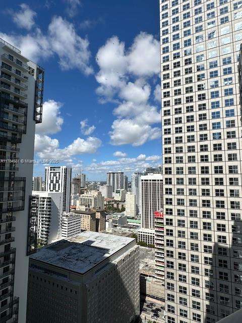 Small Image of 300 SOUTH BISCAYNE BLVD #T-3205, Miami Number 17