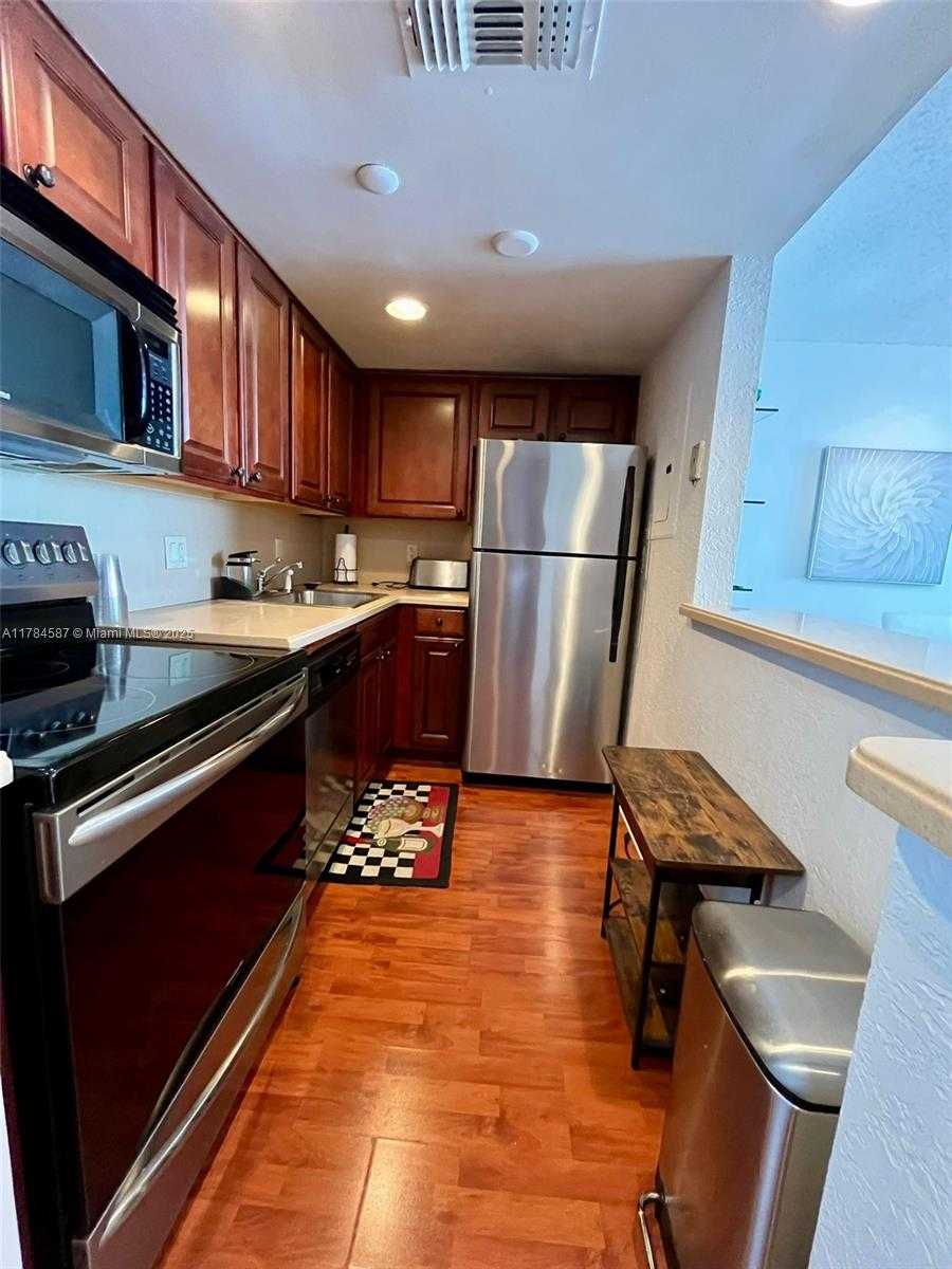 Small Image of 770 CLAUGHTON ISLAND DR #1908, Miami Number 8