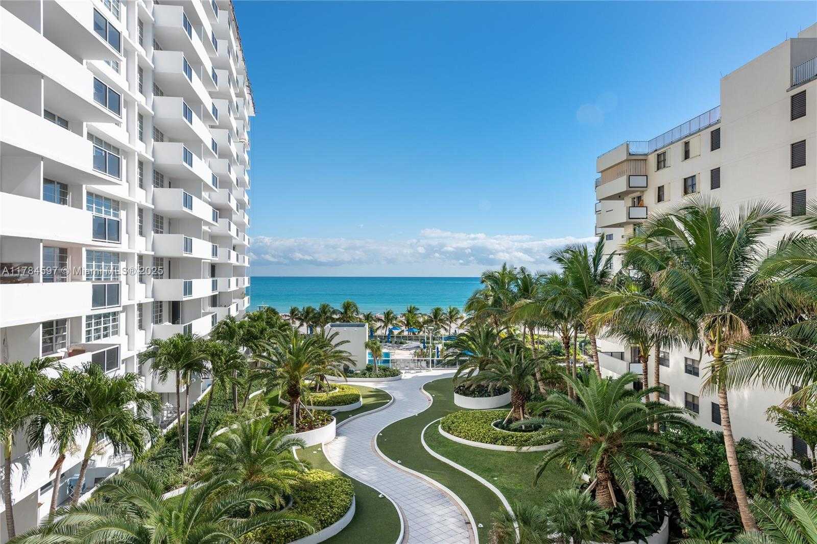 Small Image of 100 #619, Miami Beach Number 14