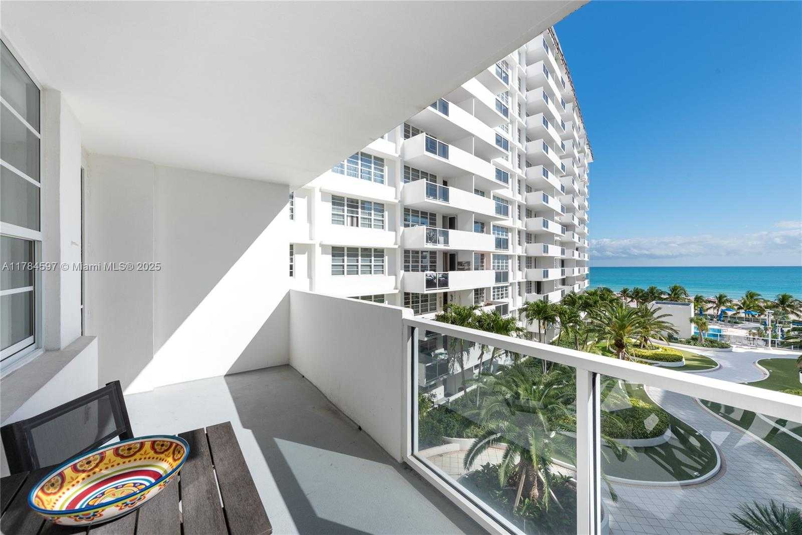 Small Image of 100 #619, Miami Beach Number 2