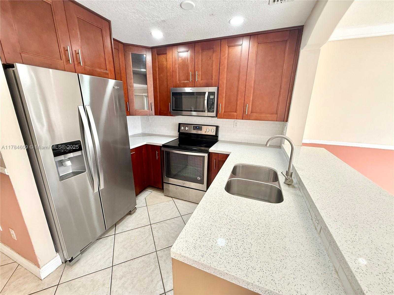 Small Image of 13922 SOUTH WEST 172ND TER #13922, Miami Number 2
