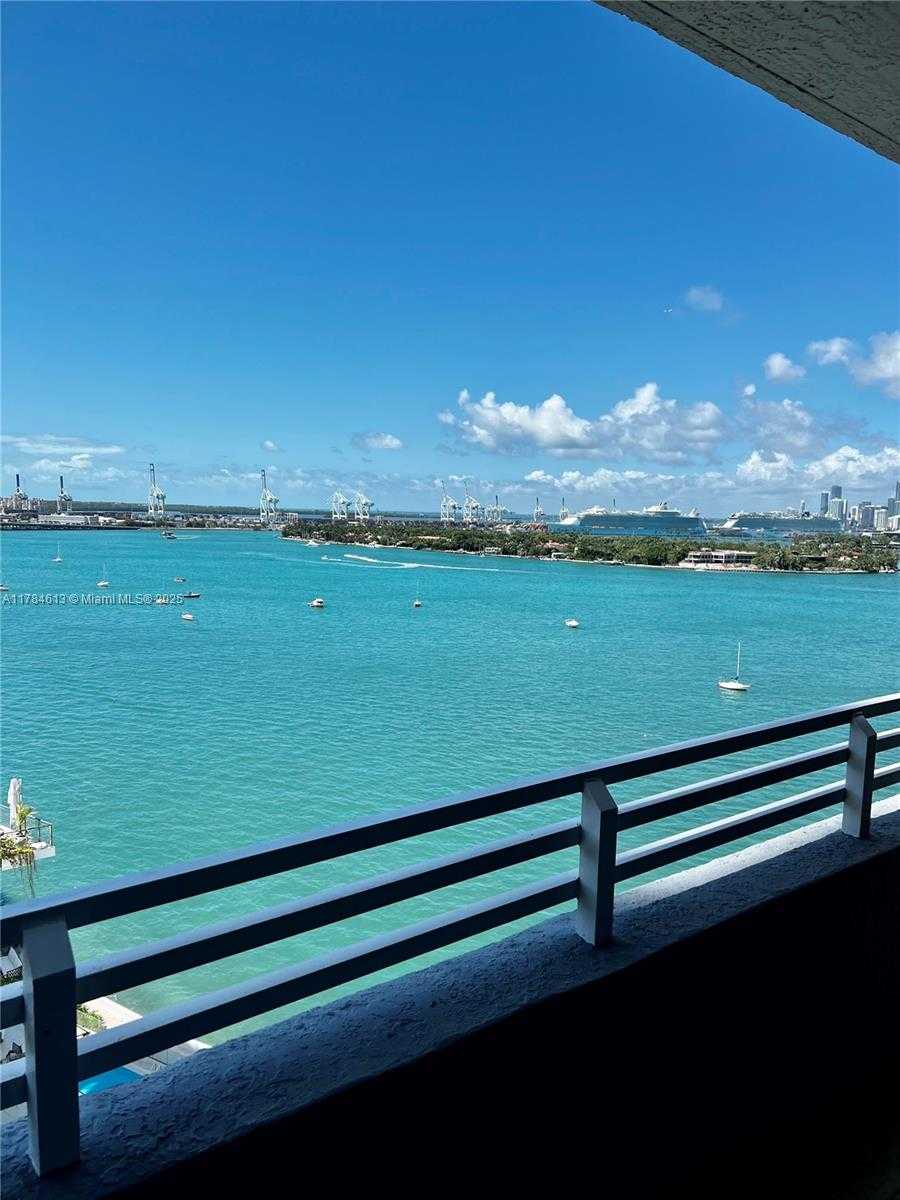 Small Image of 1330 WEST AVE #1604, Miami Beach Number 14
